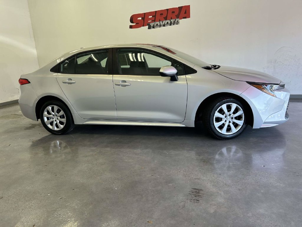 Certified 2025 Toyota Corolla LE FWD image 2