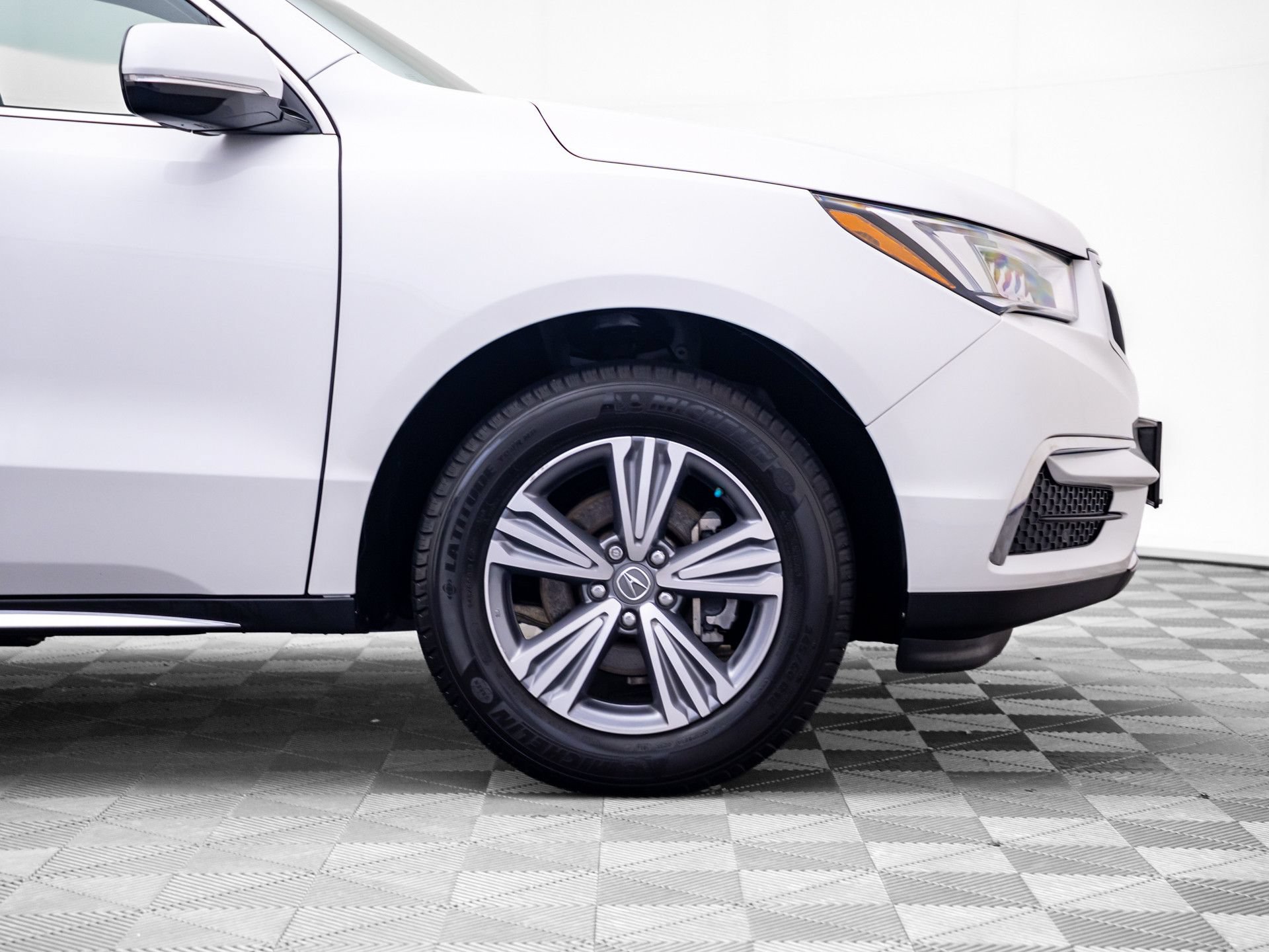 Used 2020 Acura MDX SH-AWD image 35