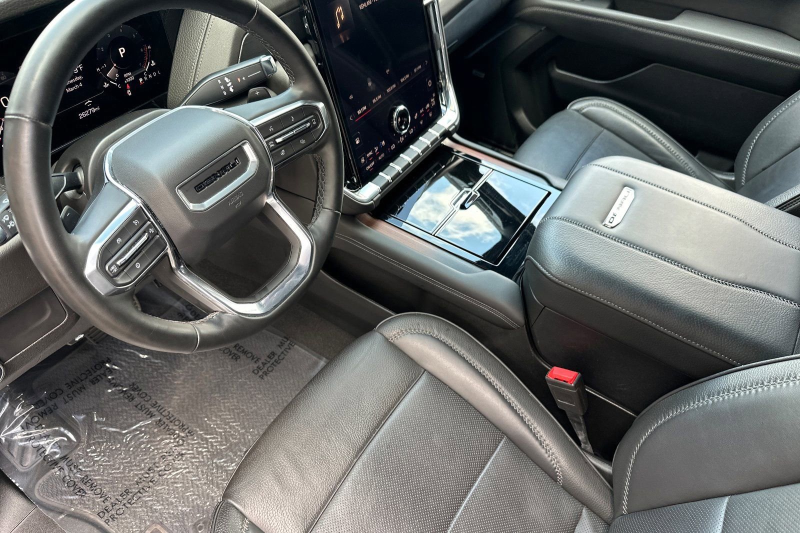 Certified 2025 GMC Yukon Denali image 10