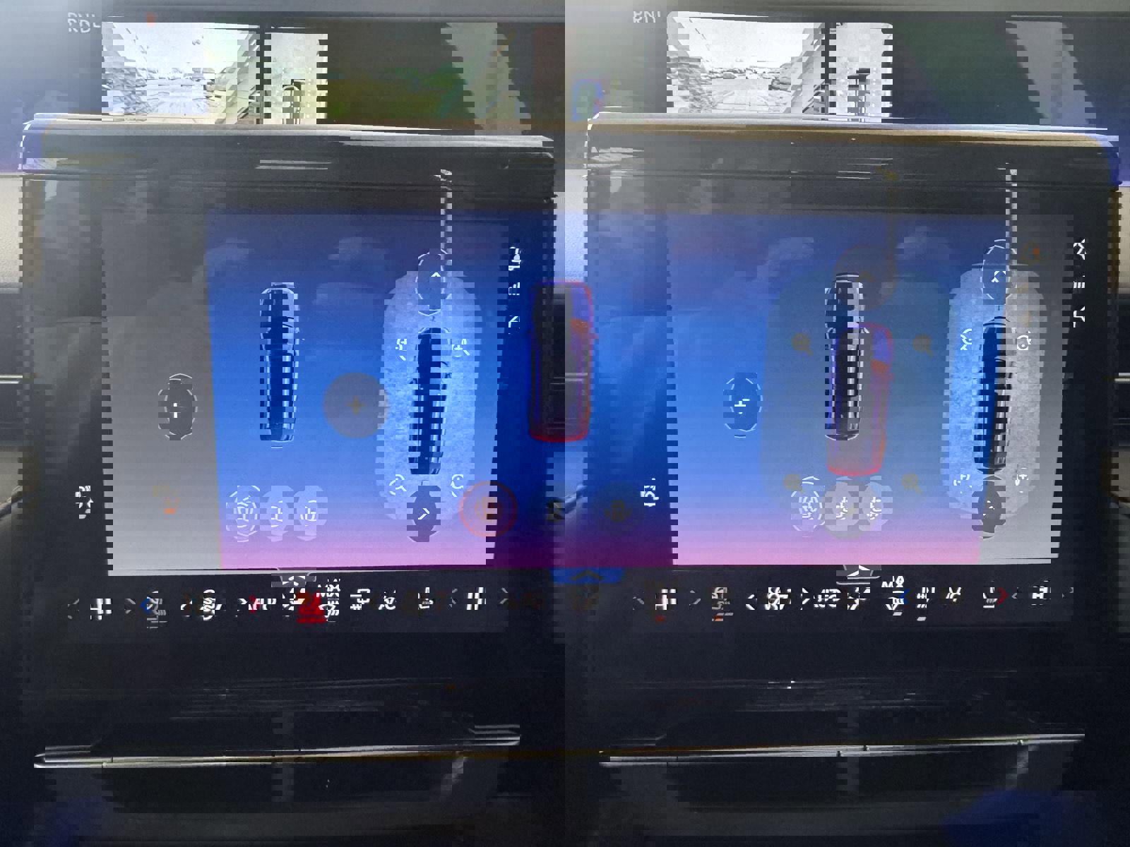 Used 2024 Lincoln Nautilus Reserve w/ Equipment Group 202A image 25