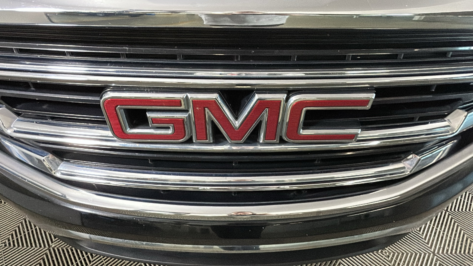 Used 2020 GMC Terrain SLT w/ Preferred Package AWD/4WD image 10