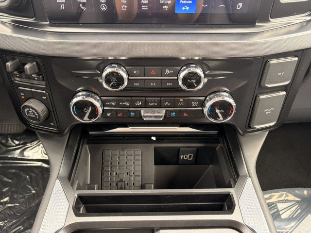 New 2027 Ford F250 Platinum w/ Tremor Off-Road Package AWD/4WD image 23