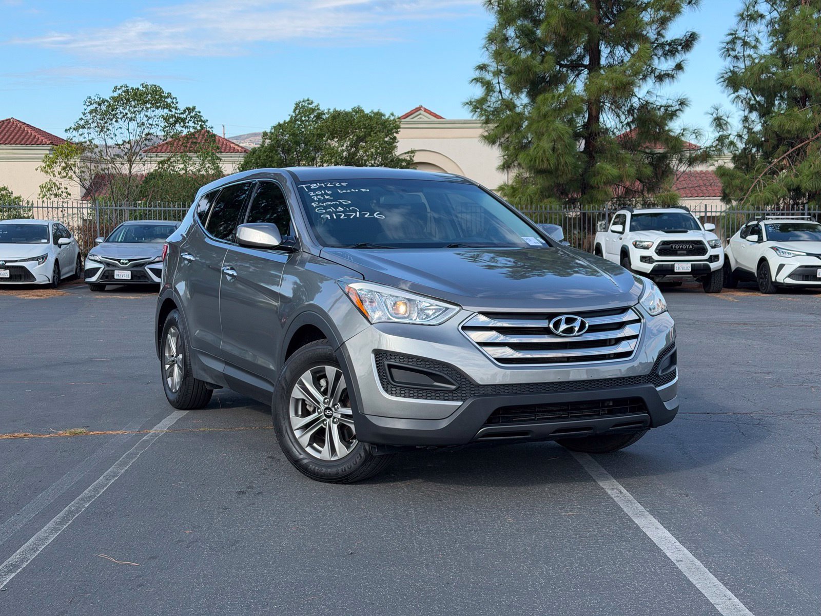 Used 2016 Hyundai Santa Fe Sport FWD image 1