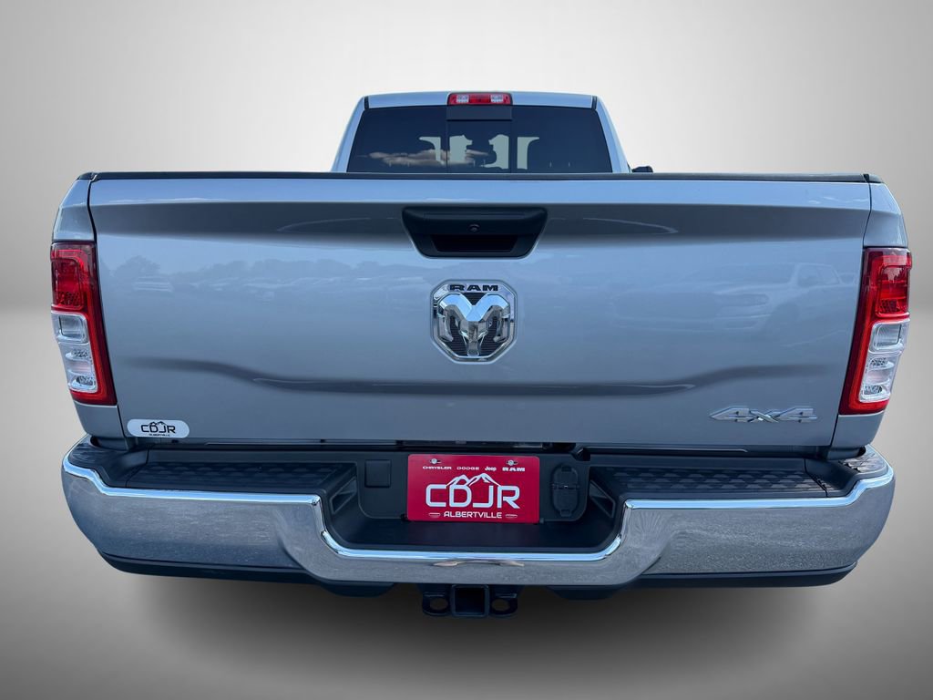 Used 2022 RAM 3500 Tradesman AWD/4WD image 9