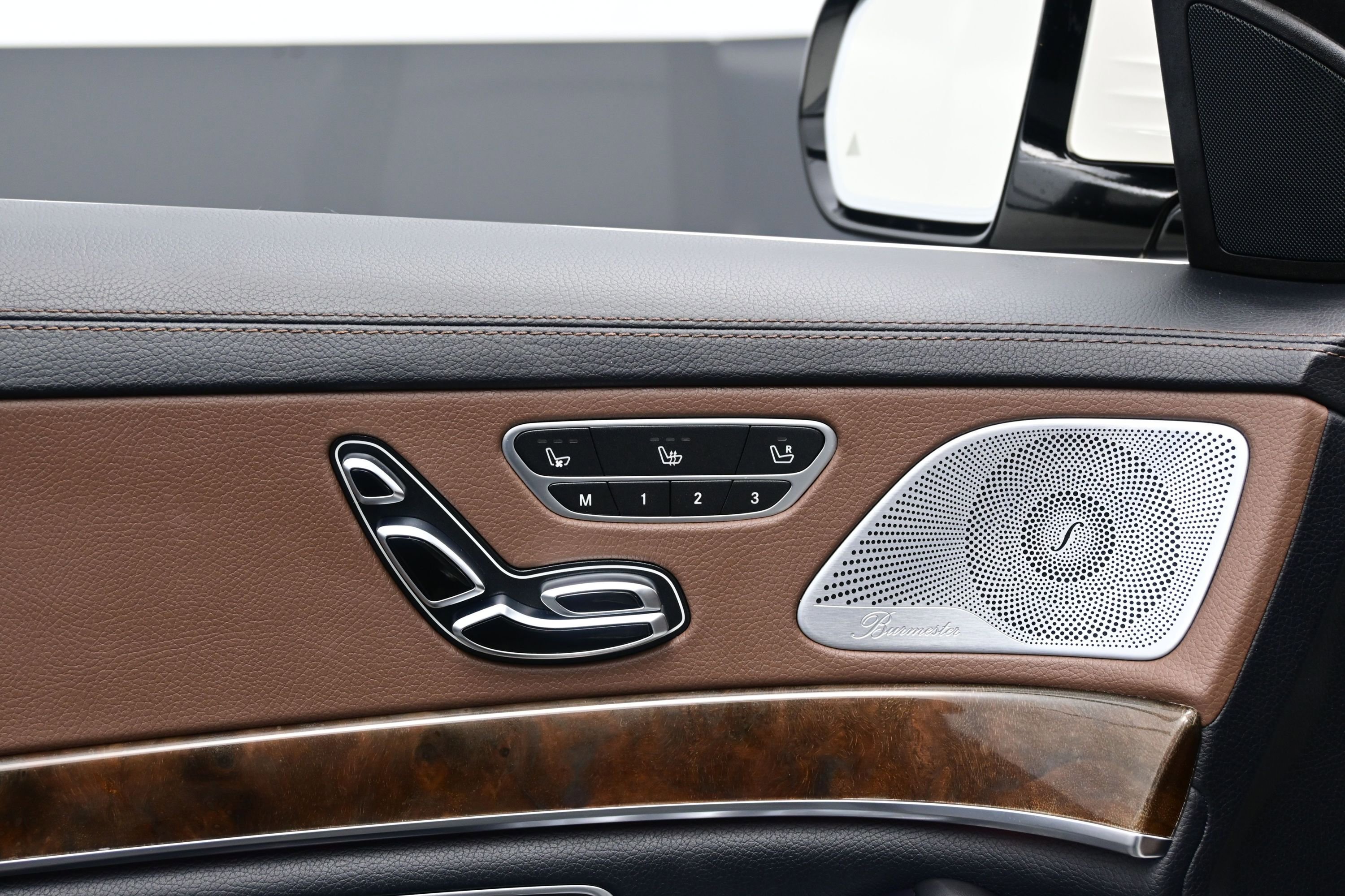 Used 2015 Mercedes-Benz S 550 Sedan image 14