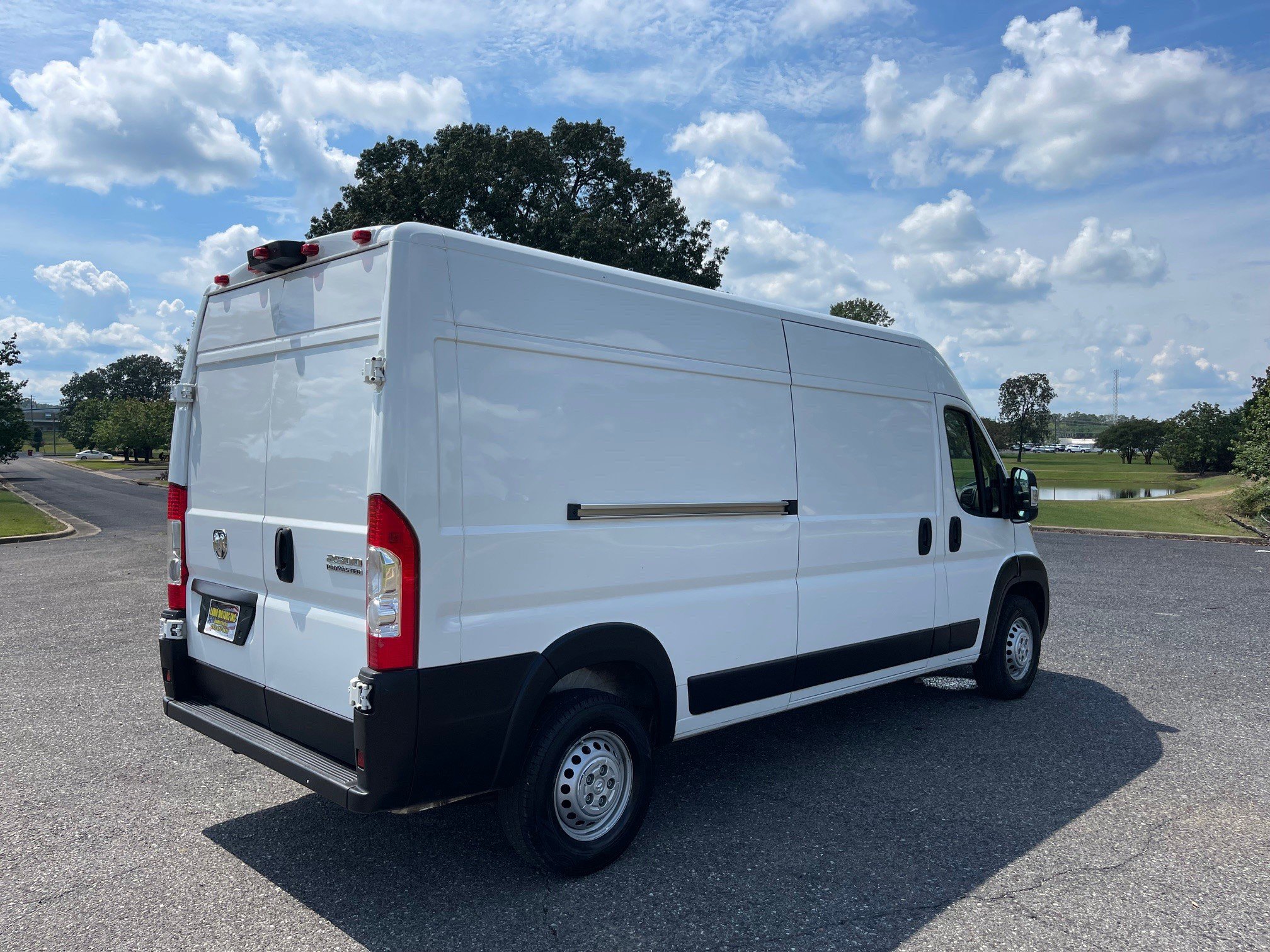 Used 2025 RAM ProMaster 2500 w/ Convenience Group image 5