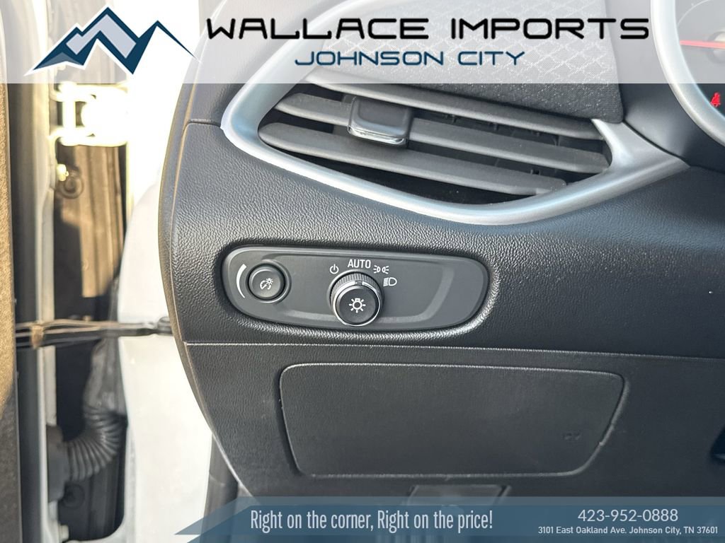 Used 2024 Chevrolet Malibu LT FWD image 31