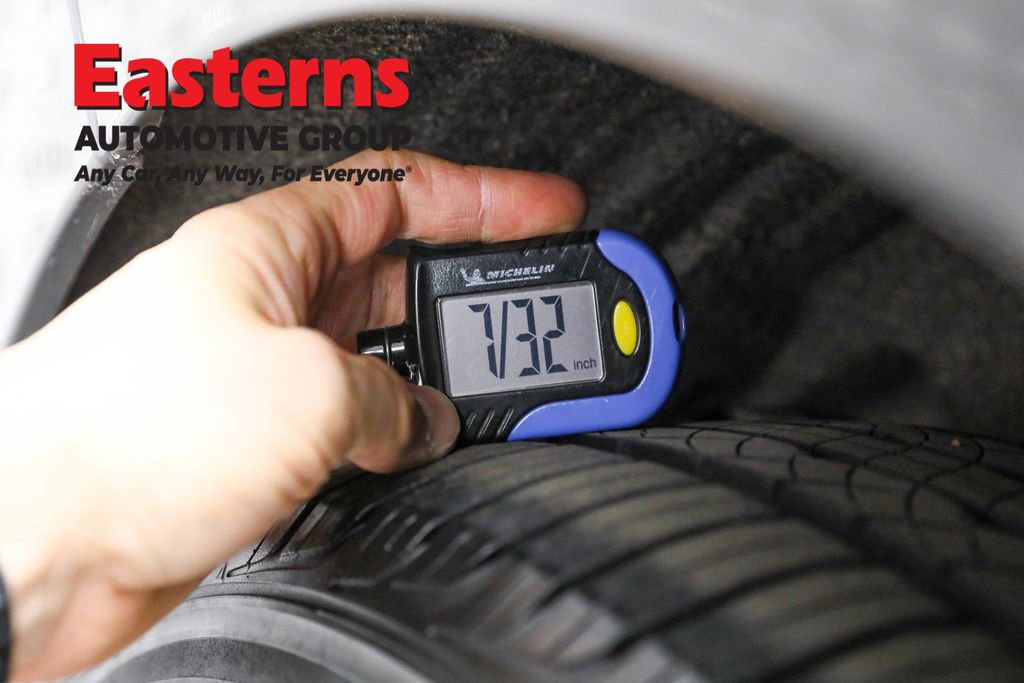 Used 2022 Chrysler Pacifica Touring-L image 27