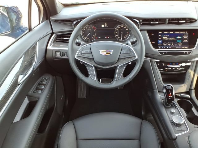 Certified 2025 Cadillac XT5 Sportv AWD/4WD image 16