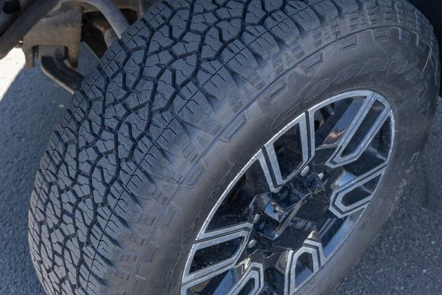 Used 2013 GMC Sierra 3500 Denali image 13