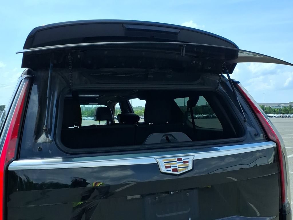 Used 2022 Cadillac Escalade ESV Premium Luxury AWD/4WD image 5