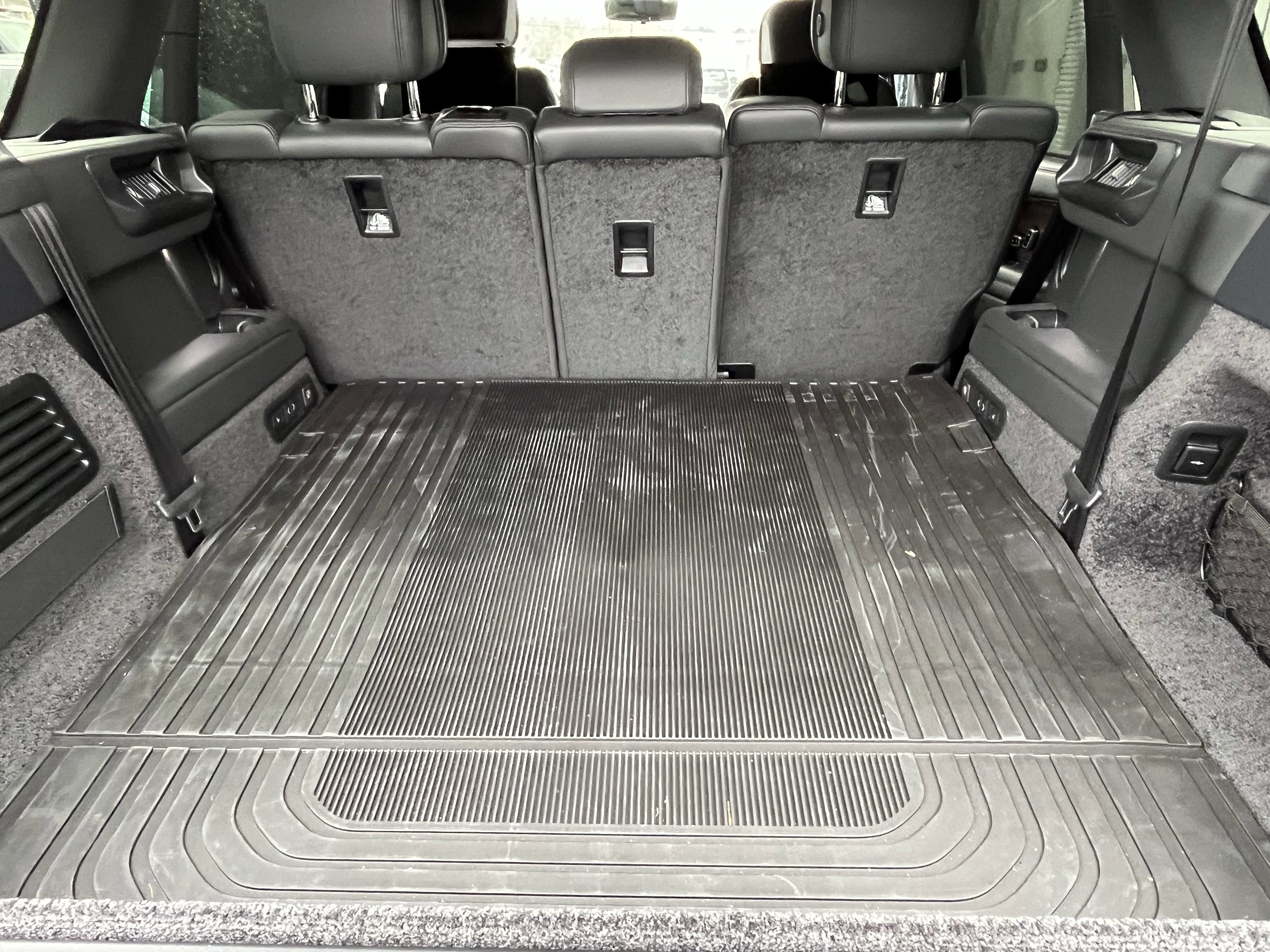 Certified 2025 Land Rover Range Rover Long Wheelbase SE image 30