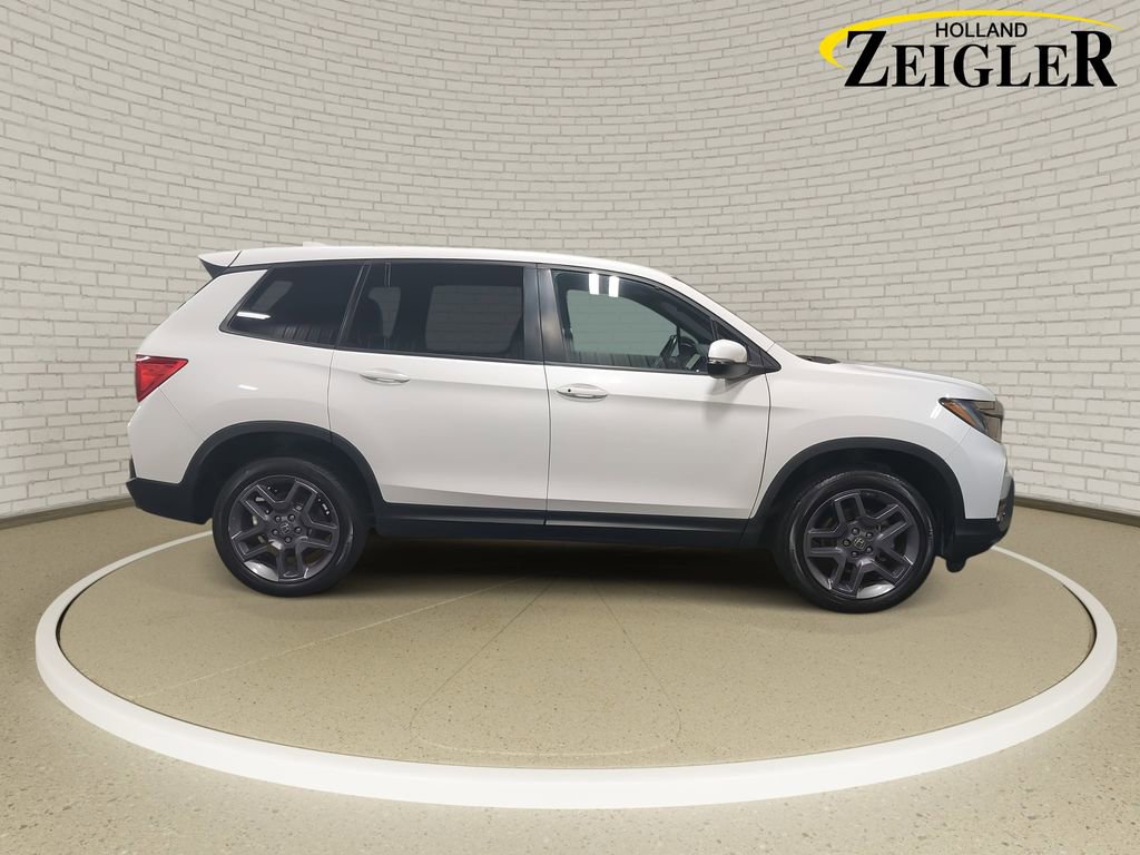 Used 2023 Honda Passport EX-L image 4