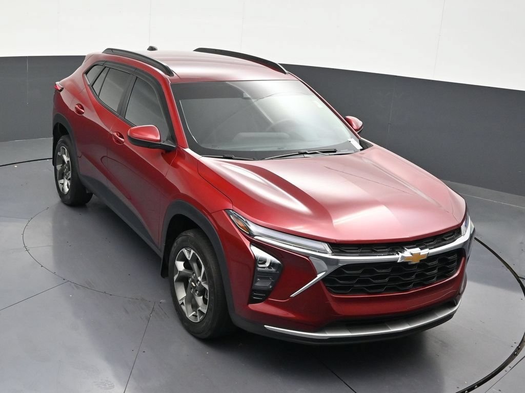 Used 2024 Chevrolet Trax LT FWD image 27