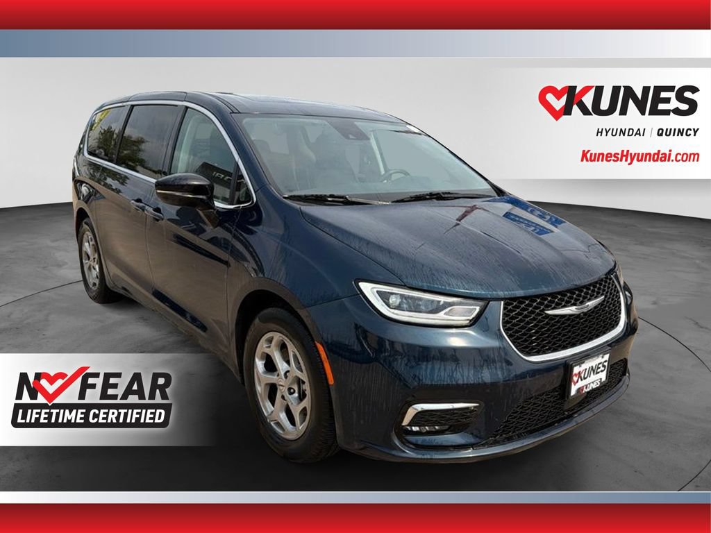 Used 2024 Chrysler Pacifica Limited