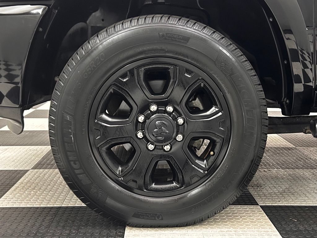 Used 2014 RAM 3500 Laramie w/ Black Appearance Group AWD/4WD image 8