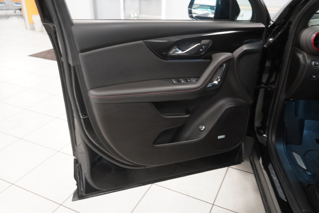 Used 2023 Chevrolet Blazer RS w/ LPO, Floor Liner Package FWD image 5