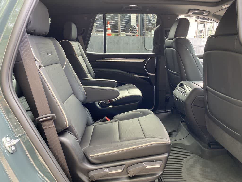 Certified 2026 Cadillac Escalade Sport w/ LPO, ONYX Package AWD/4WD image 18