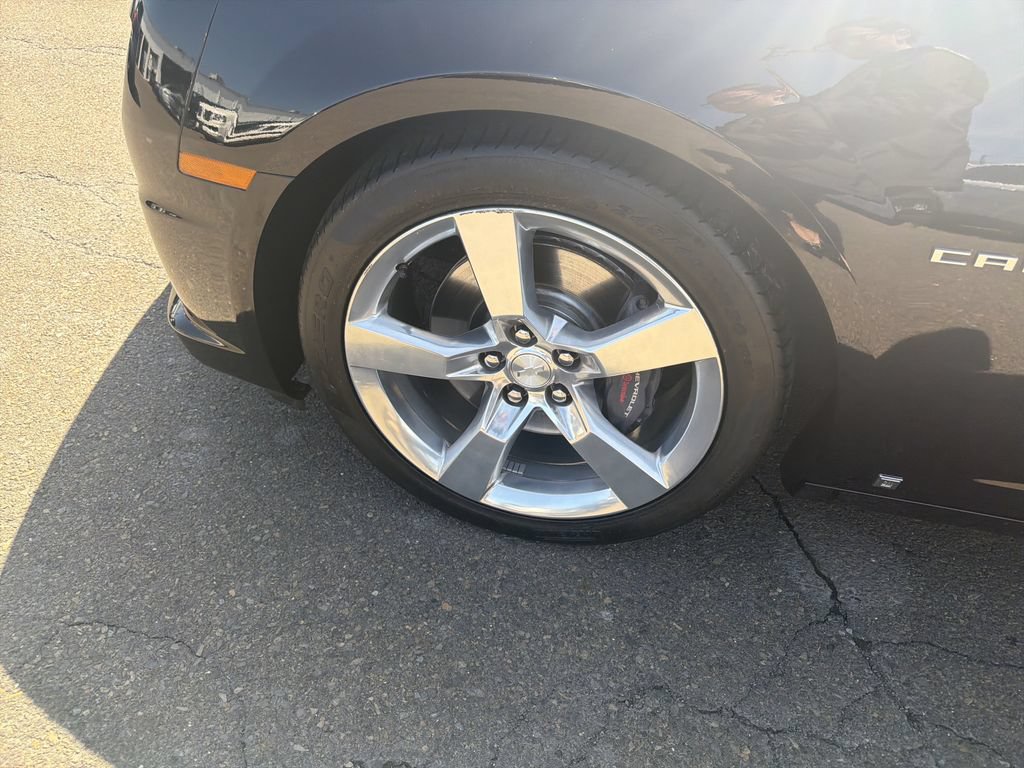 Used 2010 Chevrolet Camaro SS w/ RS Package RWD image 26