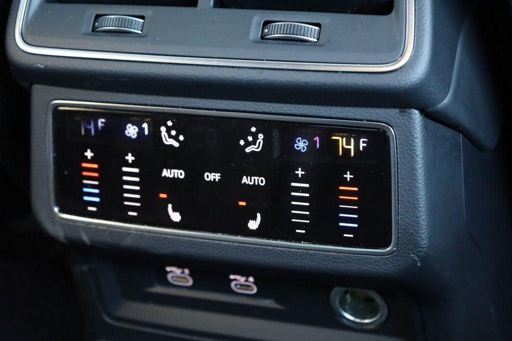 Used 2021 Audi S7 Prestige w/ Prestige Package image 32