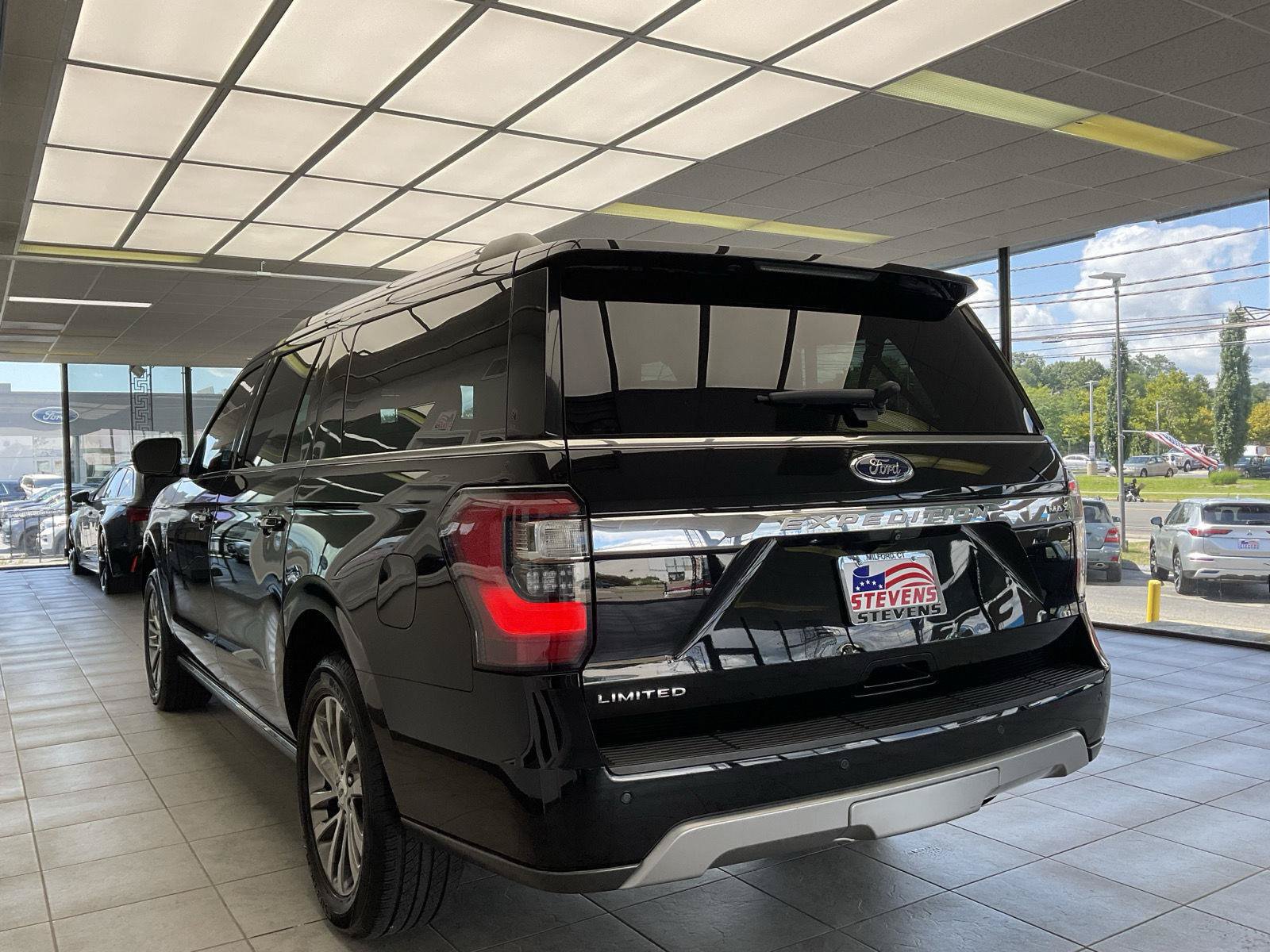 Used 2018 Ford Expedition Max Limited AWD/4WD image 7