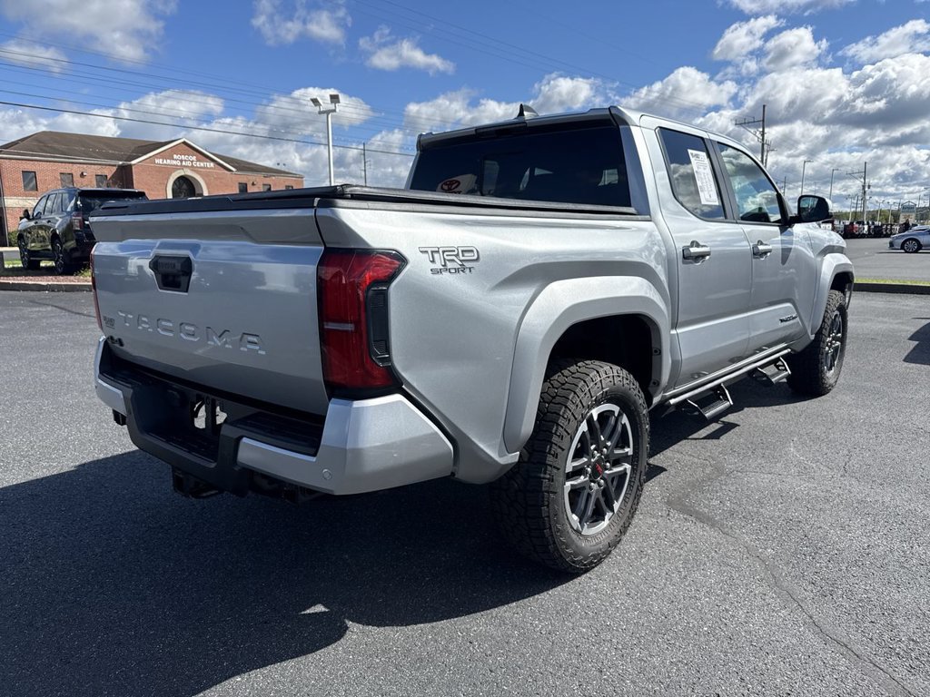 Used 2024 Toyota Tacoma TRD Sport w/ TRD Sport Upgrade Package AWD/4WD image 8