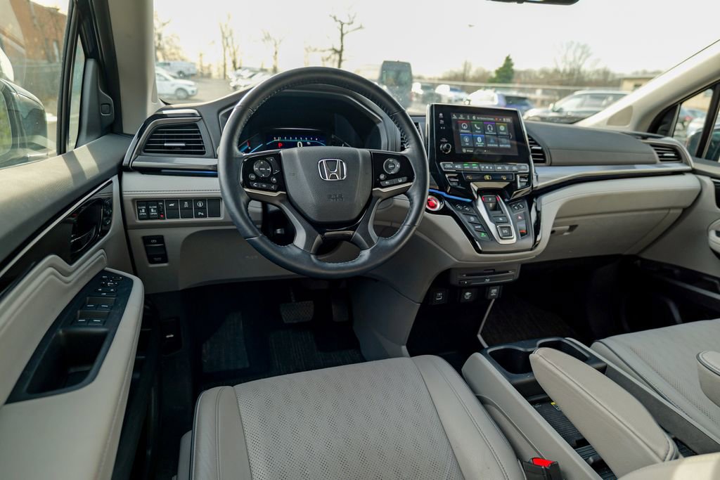 Used 2024 Honda Odyssey Elite image 44