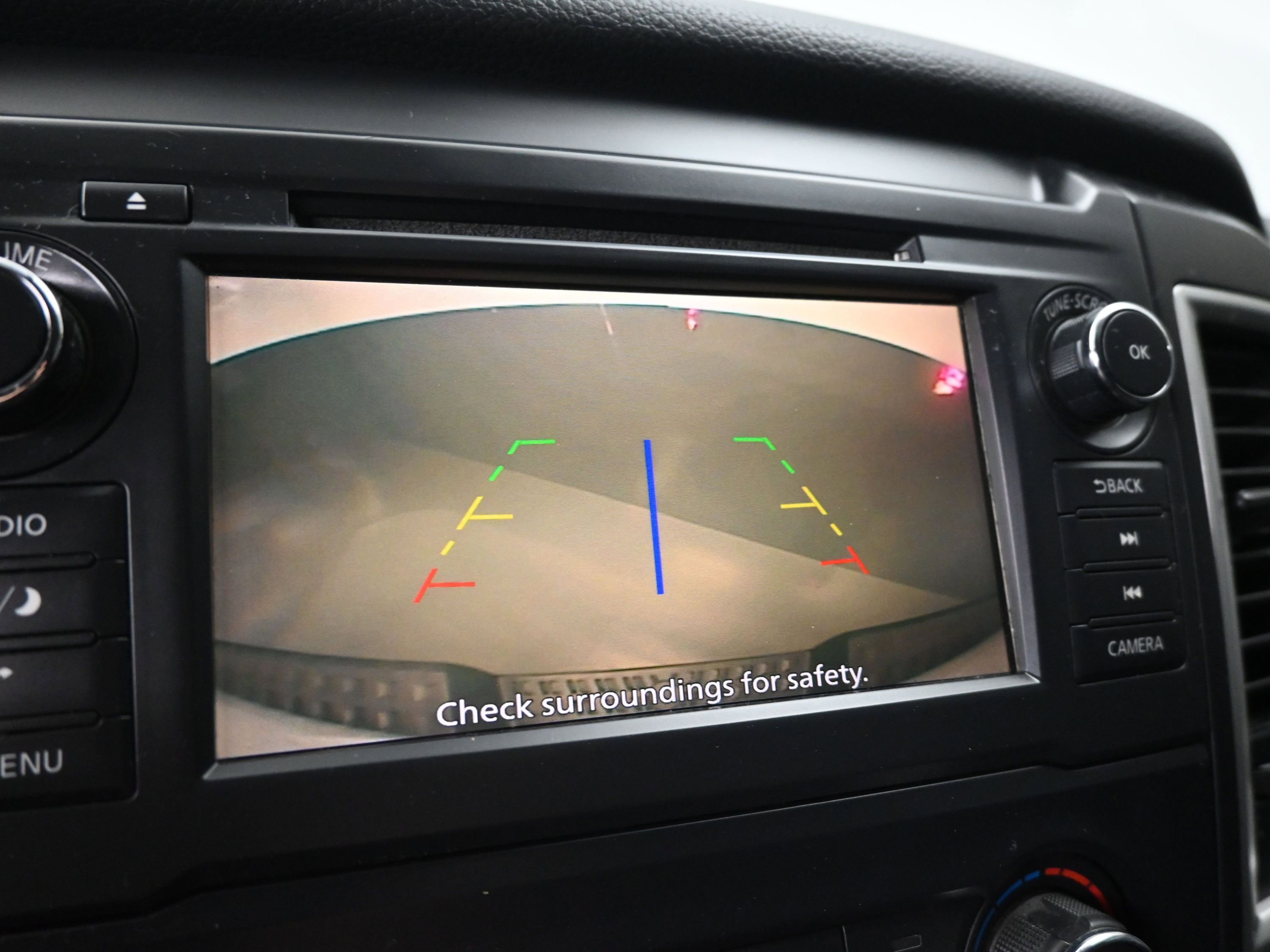 Used 2019 Nissan Titan S image 13