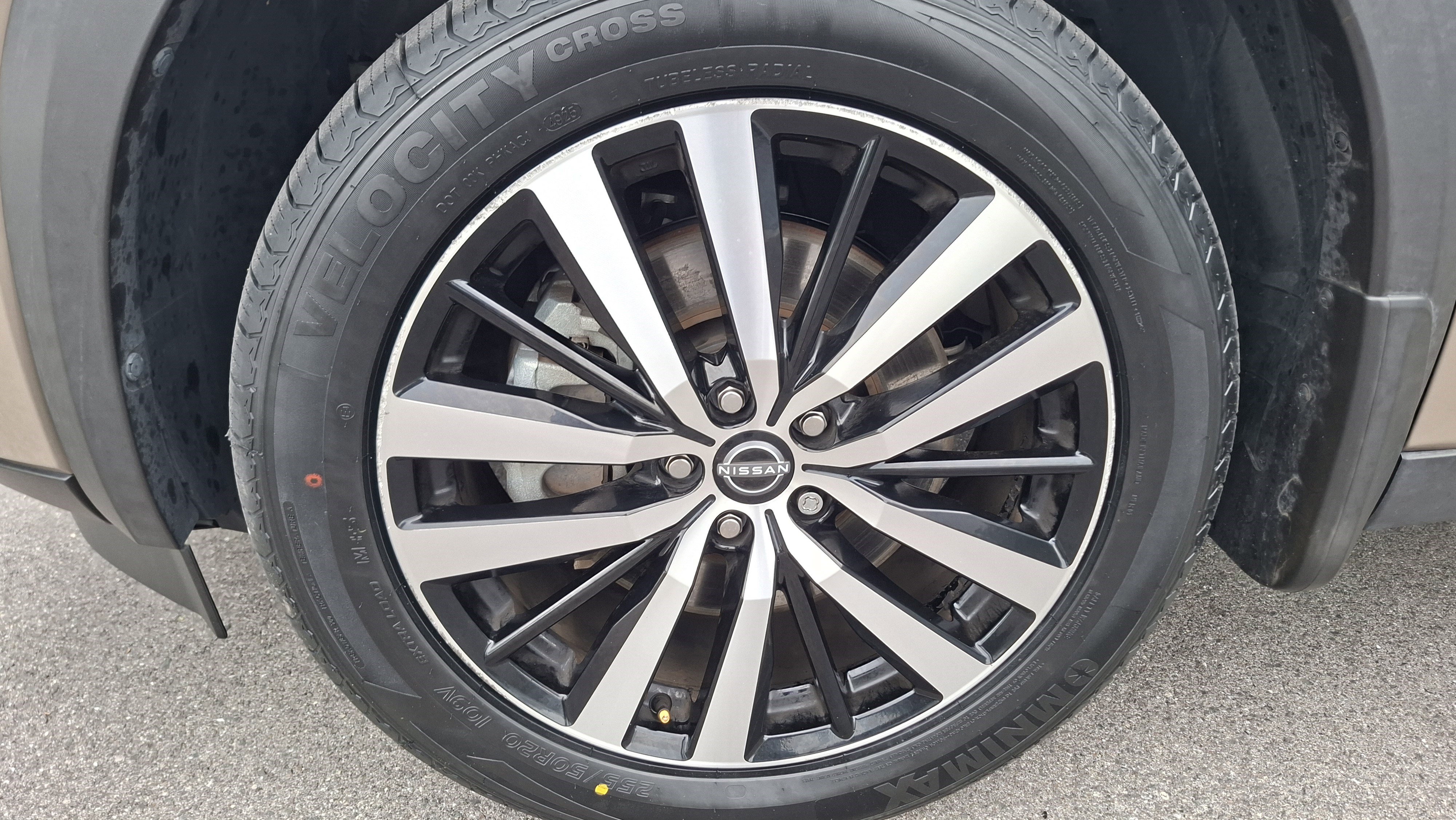 Used 2023 Nissan Pathfinder Platinum AWD/4WD image 26