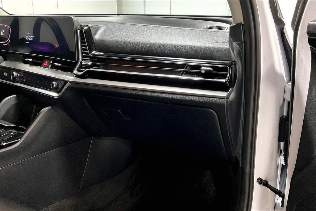 Used 2023 Kia Sportage EX image 19