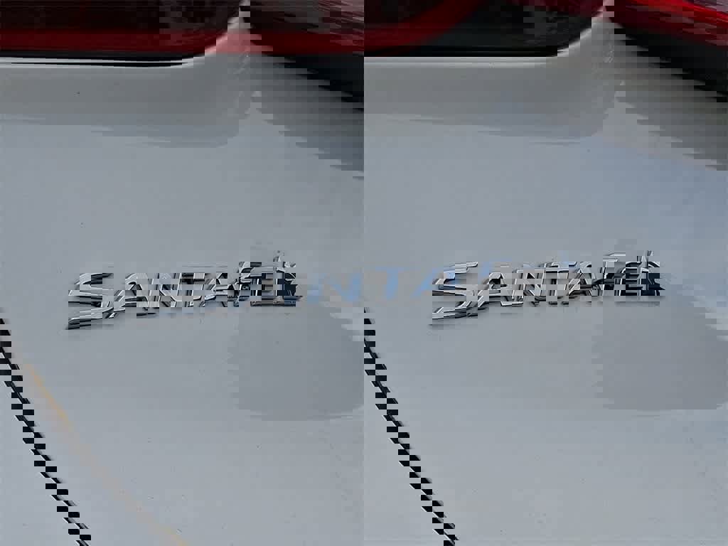 Used 2021 Hyundai Santa Fe Limited image 31