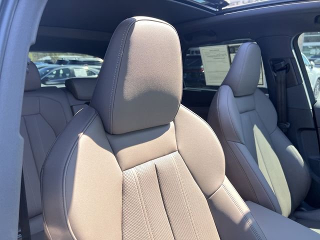 Used 2025 Audi Q5 Prestige image 23
