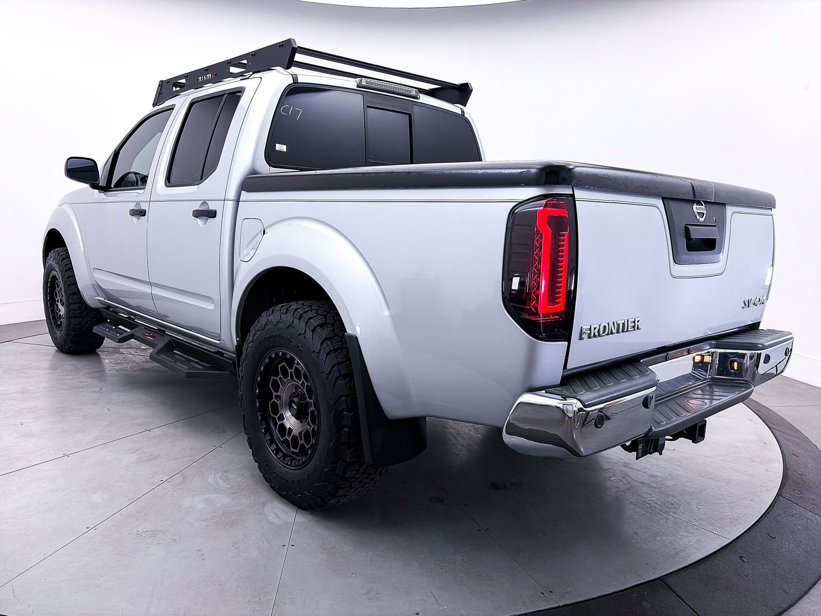 Used 2018 Nissan Frontier SV w/ Value Truck Package image 14