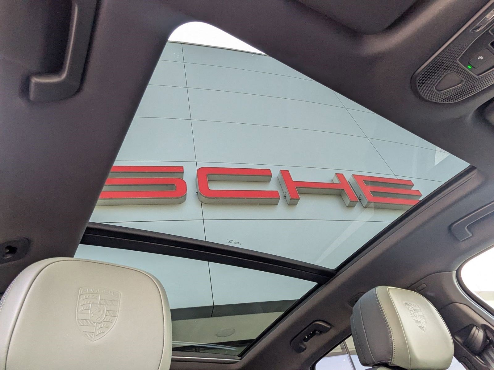 New 2026 Porsche Cayenne image 26