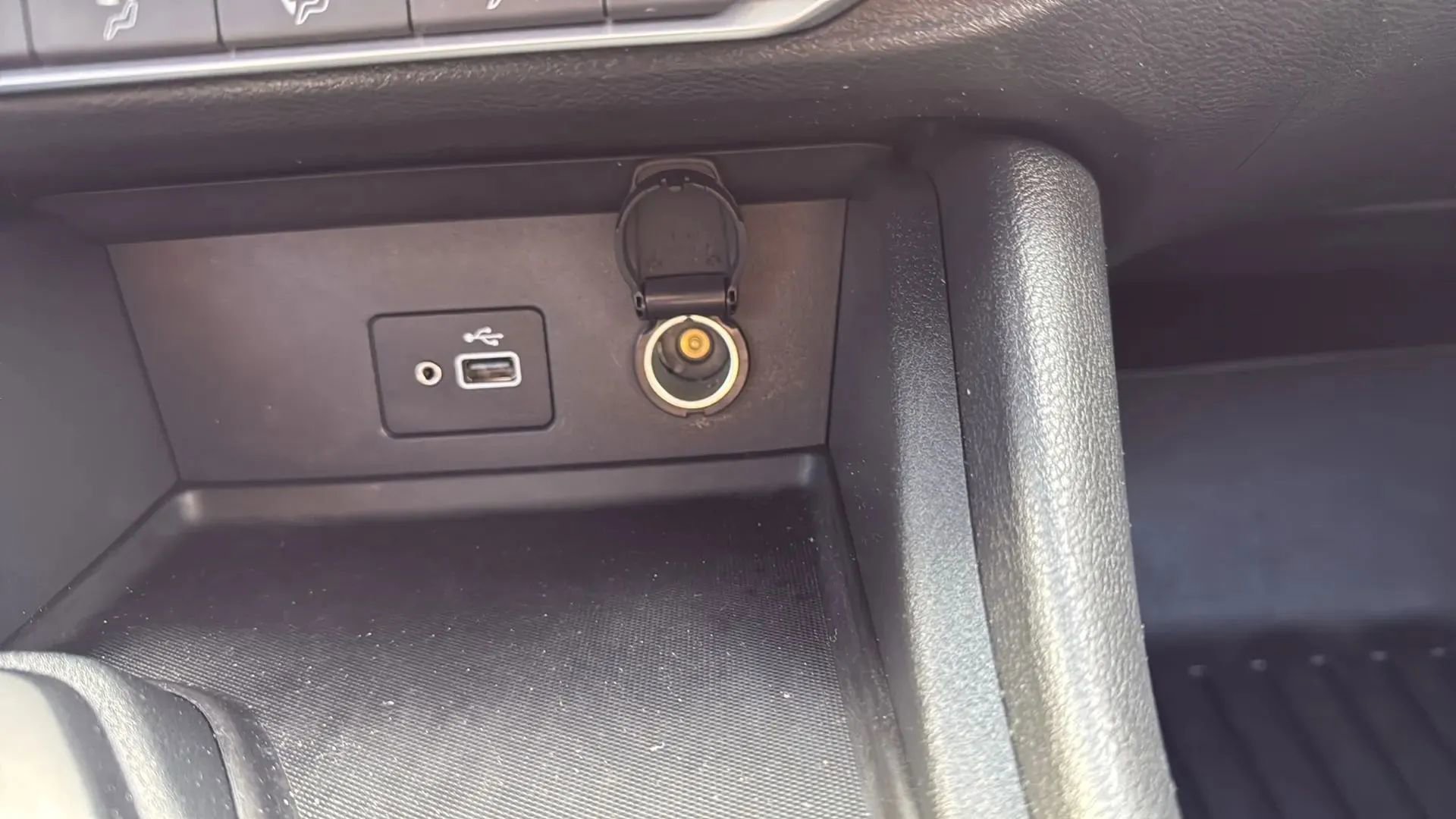 Used 2021 Nissan Sentra S FWD image 19