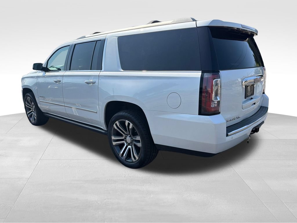 Used 2018 GMC Yukon XL Denali w/ Denali Ultimate Package AWD/4WD image 3