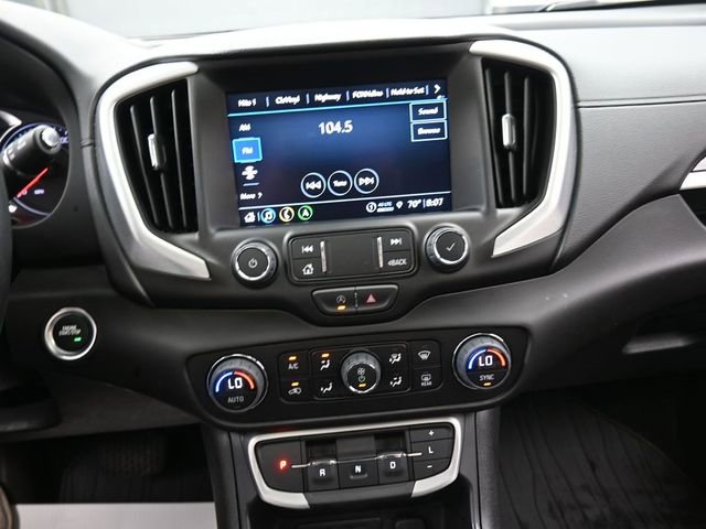 Used 2023 GMC Terrain SLT w/ Infotainment Package II image 10