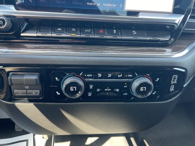 Used 2023 Chevrolet Silverado 1500 RST AWD/4WD image 23