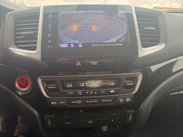 Used 2018 Honda Pilot Touring image 17
