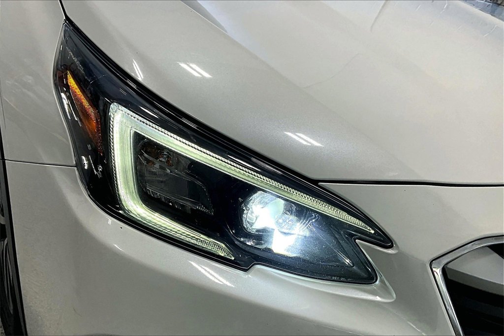 Used 2022 Subaru Outback Premium image 29