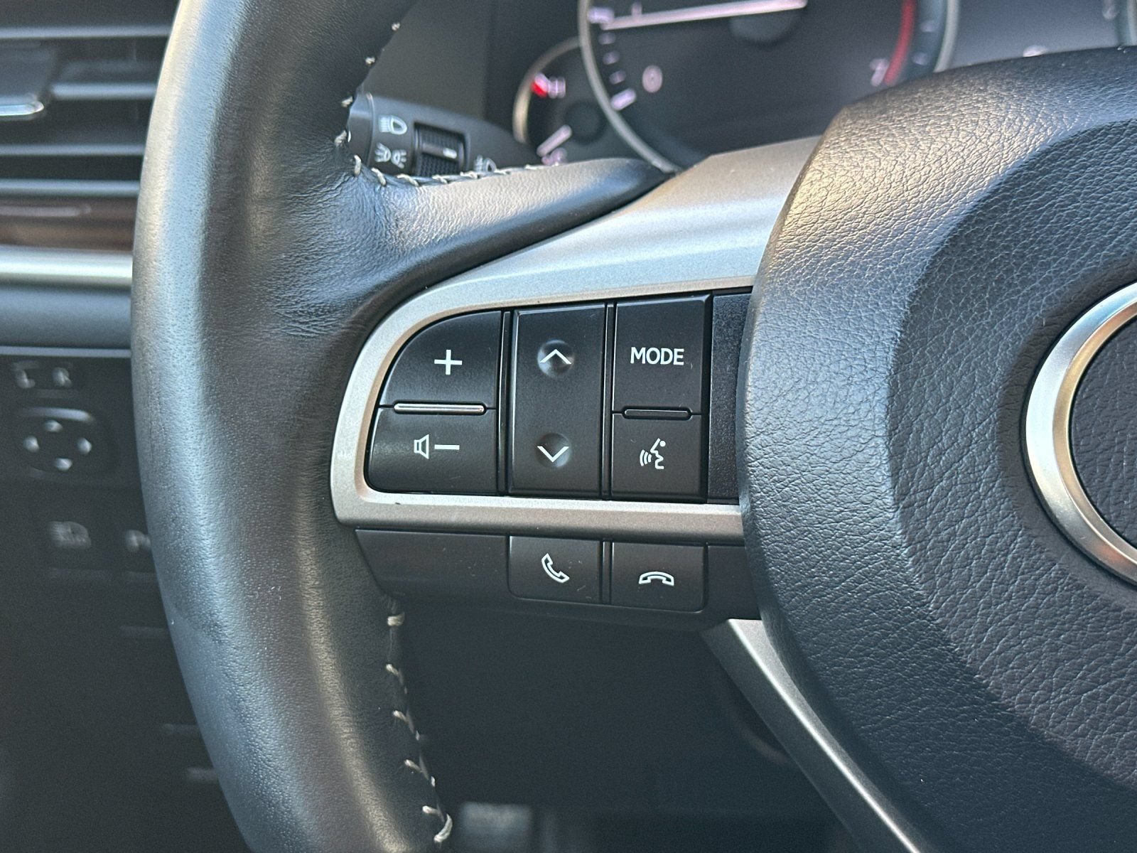 Used 2018 Lexus ES 350 w/ Luxury Package w/Wood Trim FWD image 27
