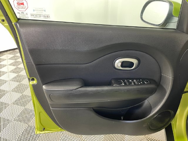 Used 2017 Kia Soul FWD image 15