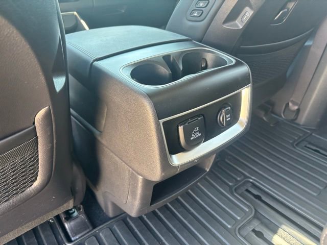 Used 2026 Kia Carnival SX w/ SX Dark Edition Package image 25