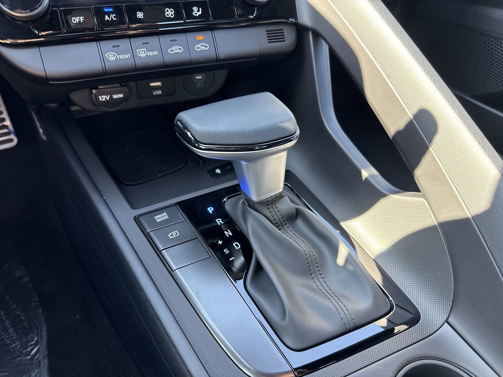 New 2025 Hyundai Elantra Sport image 21