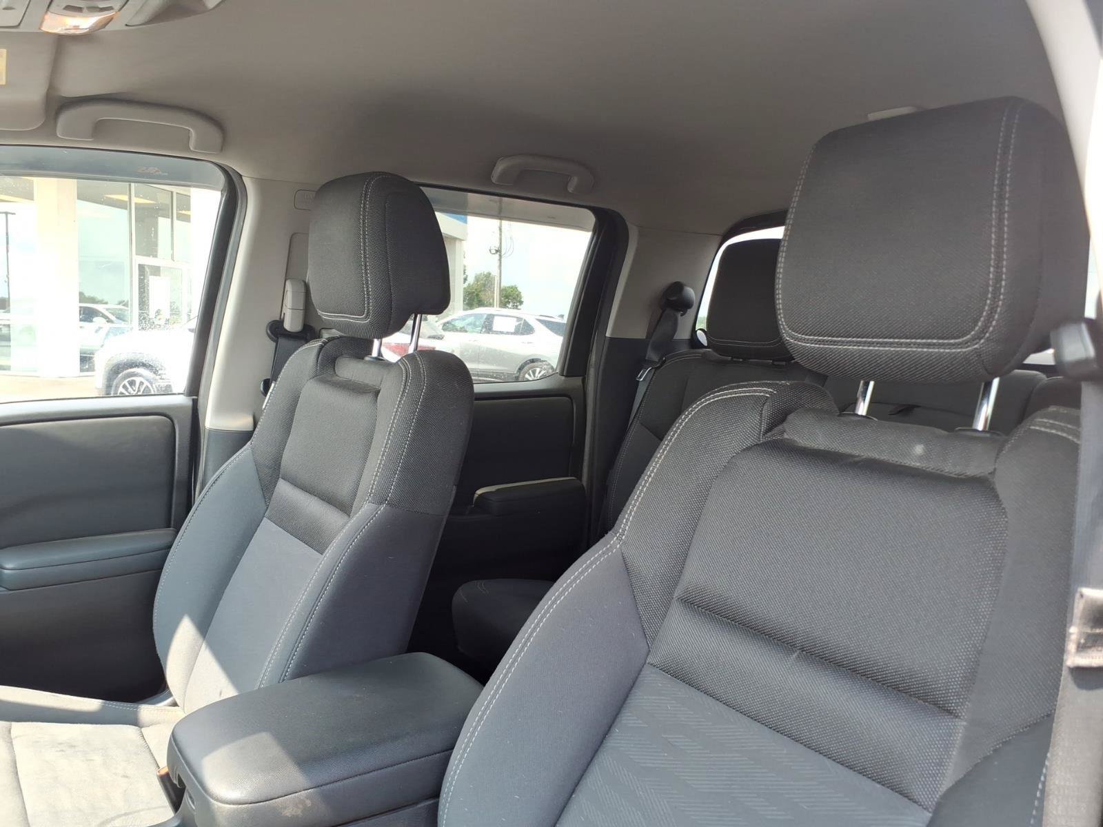 Used 2022 Nissan Frontier SV AWD/4WD image 18