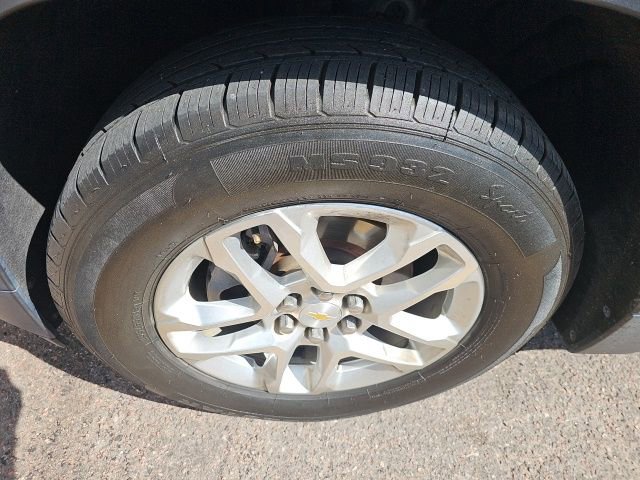 Used 2018 Chevrolet Traverse LT image 11