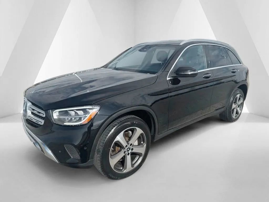 Used 2022 Mercedes-Benz GLC 300 4MATIC image 3