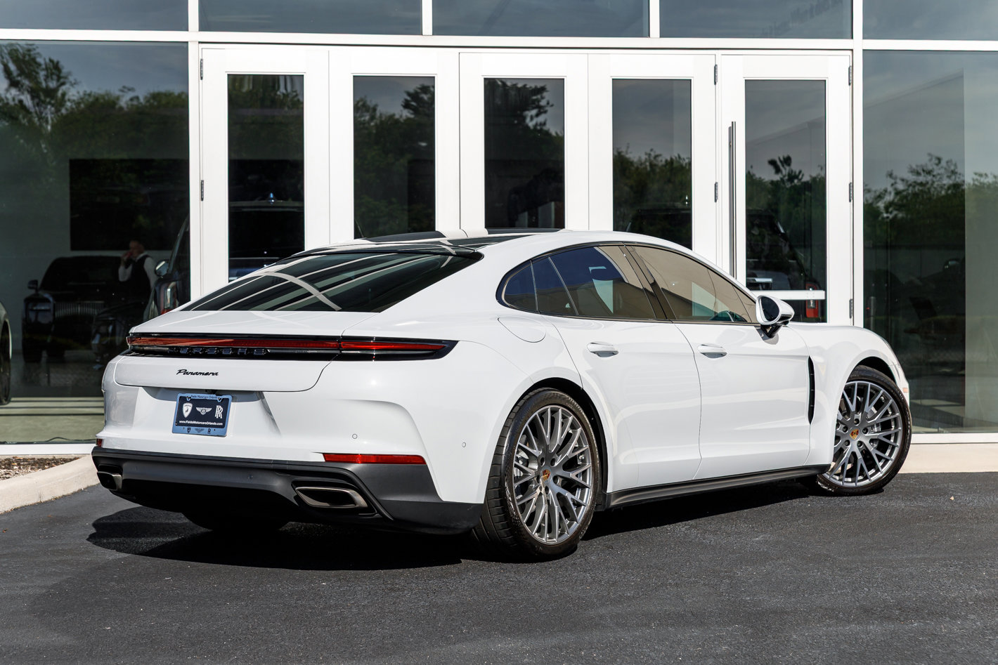 Used 2024 Porsche Panamera 4 image 13