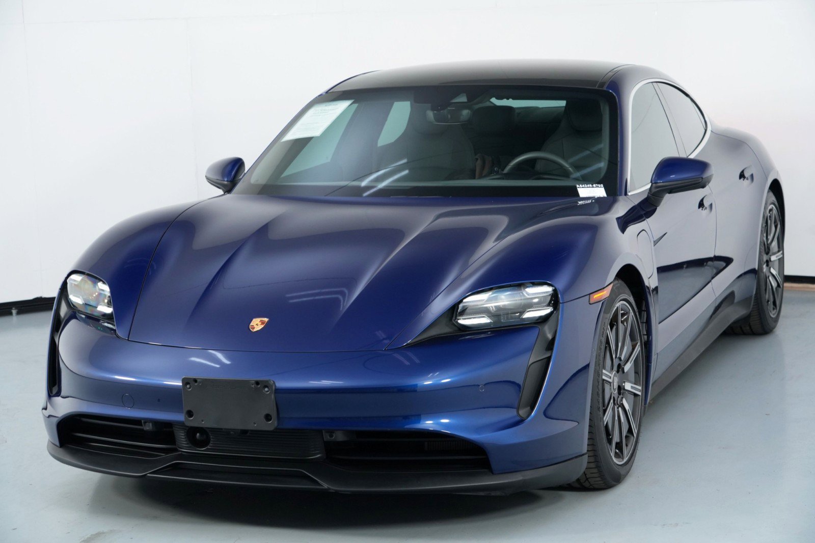 Used 2020 Porsche Taycan 4S w/ Premium Package image 51