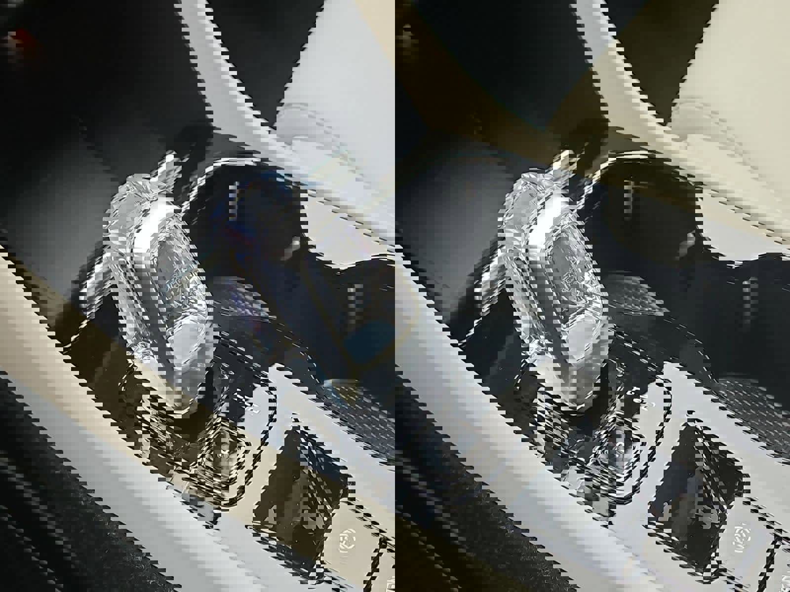 Used 2024 Volvo XC40 B5 Ultimate w/ Protection Package Premier image 34